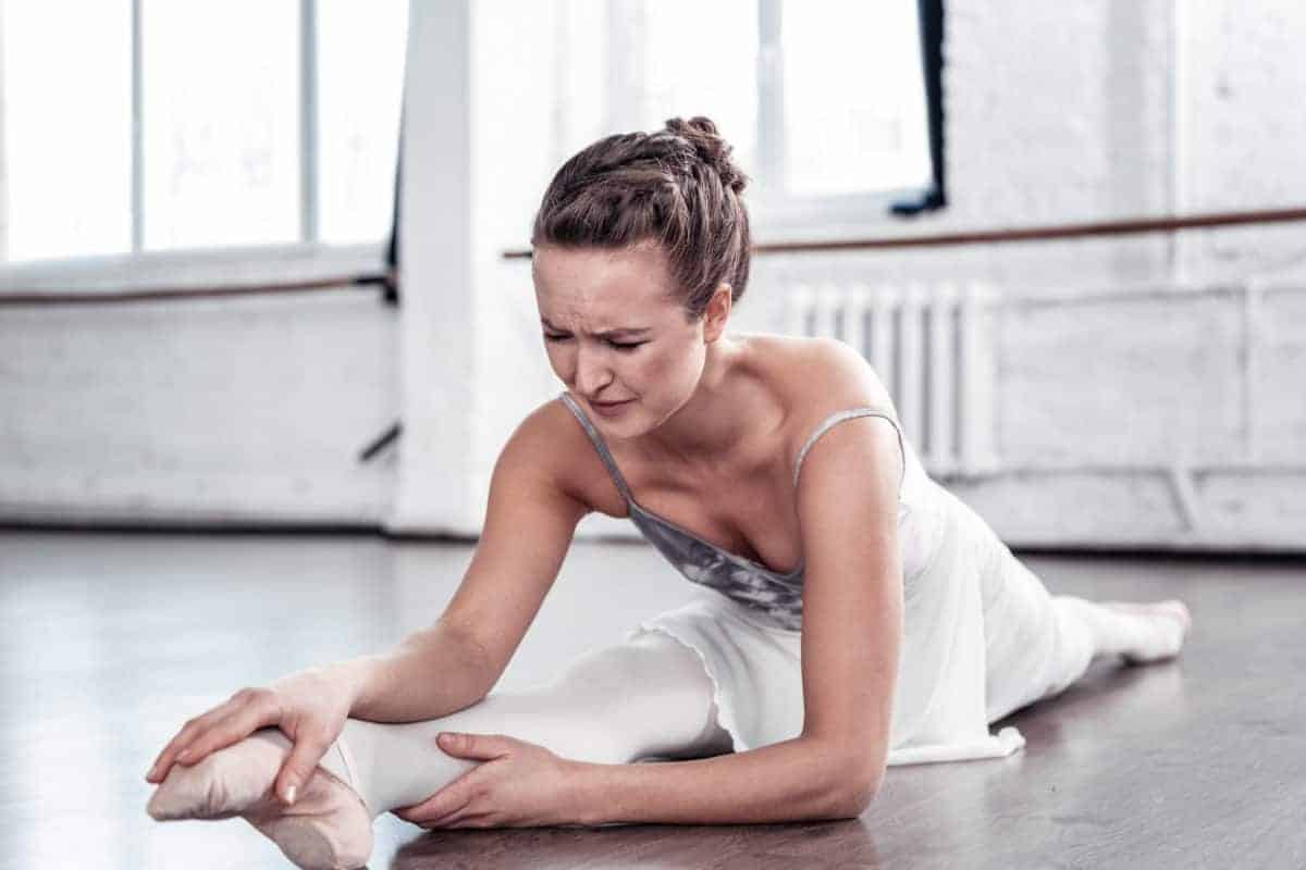 Dancing-Through-The-Pain-Leads-To-More-Than-Just-Sore-Feet-AICA-Orthopedics-scaled-1